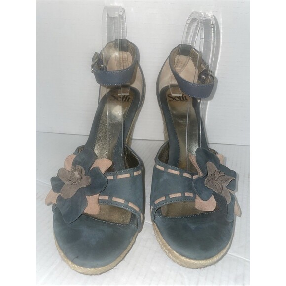 Sofft Sandals Women’s 10M Blue Espadrille Wedge Suede High Heel‎ Floral Shoes - Picture 2 of 13